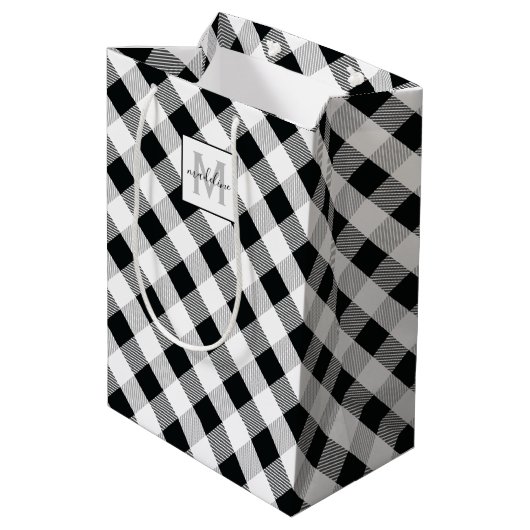 Zwart Wit Plaid Monogram Naam Kerstmis Medium Cadeauzakje (Achterkant Gekanteld)