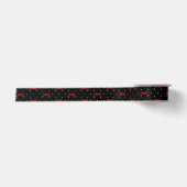 Zwart-wit polkadot met rode lint (Voorkant)