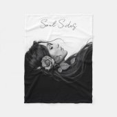 Zwart-wit portret van mooie vrouwelijke kunst fleece deken (Voorkant)