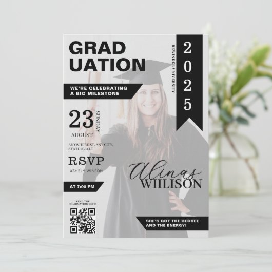 Zwart-wit qr code magazine foto afstuderen kaart (Staand voorkant)