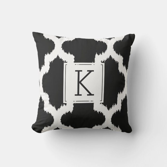 Zwart & Wit Quatrefoil Ikat Stijl Buitenkussen (Voorkant)