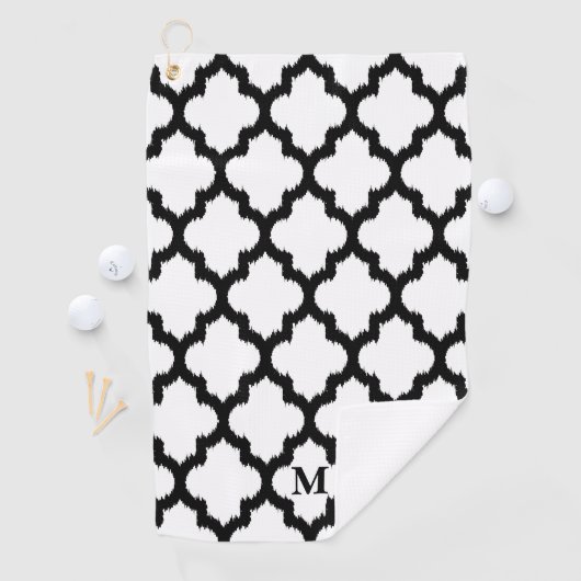 Zwart-wit Quatrefoil Patroon Monogram Golfhanddoek (Insitu)