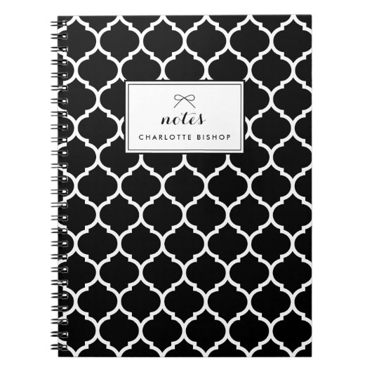 Zwart-wit Quatrefoliepatroon op maat Notitieboek (Voorkant)