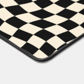 zwart wit retro golvend dambord bureaumat (Hoek)