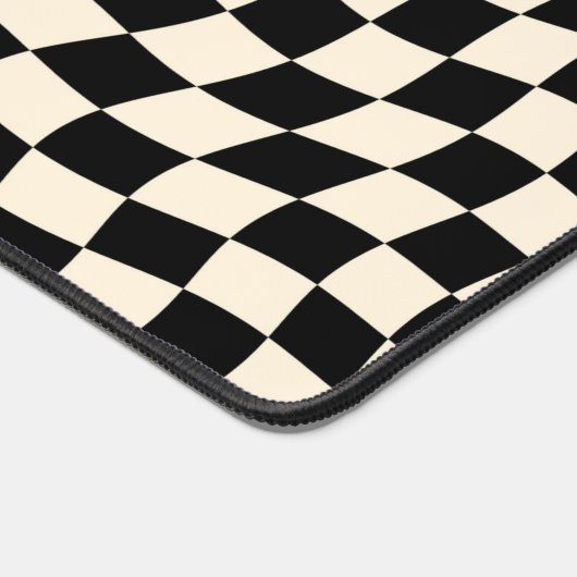 zwart wit retro golvend dambord bureaumat (Hoek)