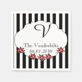 Zwart Wit Rode Roos Monogram Trouwdag Servetten (Voorkant)