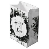 Zwart Wit Roos Gotische bruiloft Medium Cadeauzakje (Voorkant Gekanteld)