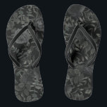 Zwart Wit Roos Gotische bruiloft Teenslippers<br><div class="desc">Onze zwart-witte rozen gotische bruiloft flip-flop sandalen zijn elegant met een overvloed aan donkere bloemenmotieven. Geweldig voor een gotische bruid!</div>