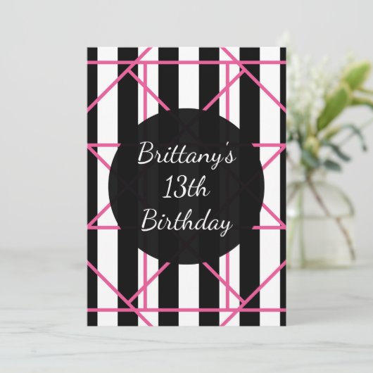 Zwart Wit & Roze Geometrische Feestuitnodigingen Kaart (Staand voorkant)