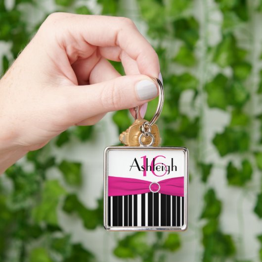 Zwart, wit, roze gestreept 16 Sleutelhanger met na (Hand)