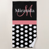 Zwart Wit Roze Monogram Script Polka Dot Strandlaken (Voorkant)
