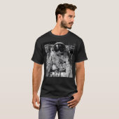 Zwart-wit ruimteastronaut t-shirt (Voorkant volledig)