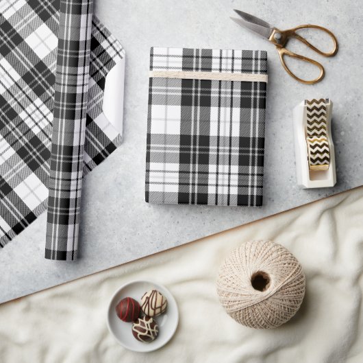Zwart-wit ruitpatroon cadeaupapier (Crafts)