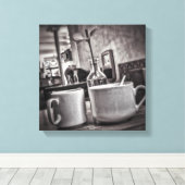 Zwart & wit salontafel klein canvas print (Insitu (Houten vloer))