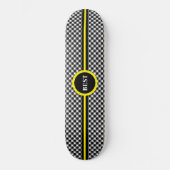 Zwart-wit schaakpatroon en kalligrafie persoonlijk skateboard (Voorkant)
