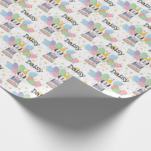 Zwart & Wit Sheepadoodle Hond Verjaardag Cadeaupapier (Hoek)