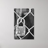 Zwart-wit slot op hek Inspirerend Quote Canvas Afdruk (Voorkant)