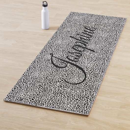 Zwart-wit sneeuwluipaard wild dier print yogamat (In situ)