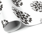 Zwart-wit sneeuwvlokpatroon cadeaupapier (Rol Hoek)