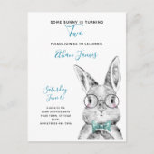 Zwart & Wit Some Bunny wordt twee verjaardag Uitnodiging Briefkaart (Voorkant)