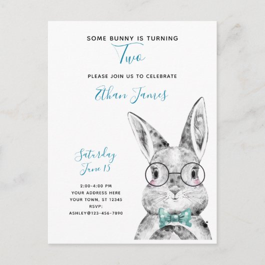 Zwart-wit Sommige Bunny draait om twee verjaardag Uitnodiging Briefkaart (Voorkant)