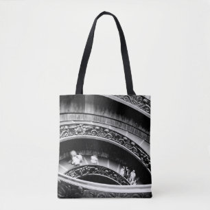 Zwart-wit spiraalvormige trap  tote bag