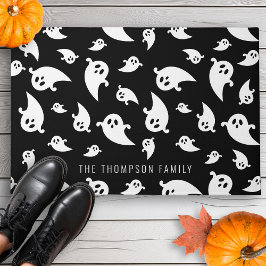 Zwart-wit spookpatroon met de naam Halloween Deurmat