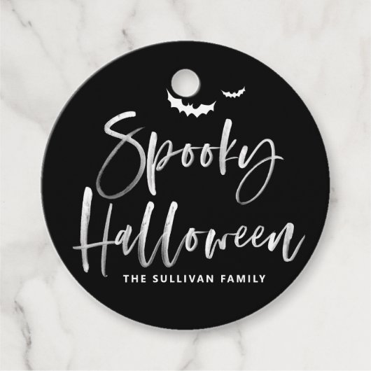 Zwart-wit Spooky Halloween Brush Kalligrafie Bedankjes Labels (Voorkant)