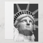 Zwart-wit standbeeld van Liberty Briefpapier (Voorkant / Achterkant)