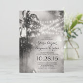 Zwart-wit strand bruiloft uitnodiging (Staand voorkant)