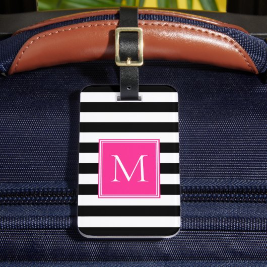 Zwart & Wit Streep met Heet Roze Monogram Bagagelabel (Voorkant Insitu 2)