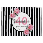 Zwart wit strepen roze bloemblaadjes 40e verjaarda groot cadeauzakje (Achterkant)