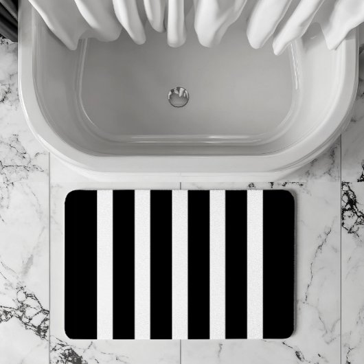 Zwart-wit strepenpatroon badmat