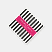 Zwart wit Stripe Raspberry Ribbon Naam Monogram Servet (Hoek)