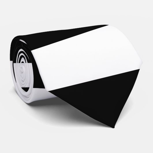 Zwart-wit stropdas (Opgerold)