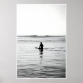 Zwart-wit Surf – Minimalistische Oceaan Poster (Voorkant)