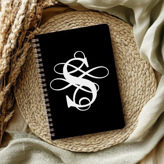 Zwart-wit Swirly Flourish Initiaal Monogram Notitieboek