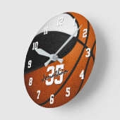 Zwart wit team kleuren basketbal gepersonaliseerd ronde klok (Hoek)