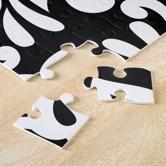 Zwart-wit textiel. legpuzzel (Zijkant)