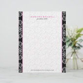 Zwart wit touch van roze bloemdamast gepersonaliseerd briefhoofd (Staand voorkant)