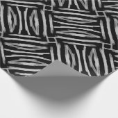 Zwart-wit Tribal Stripes Cadeaupapier (Hoek)