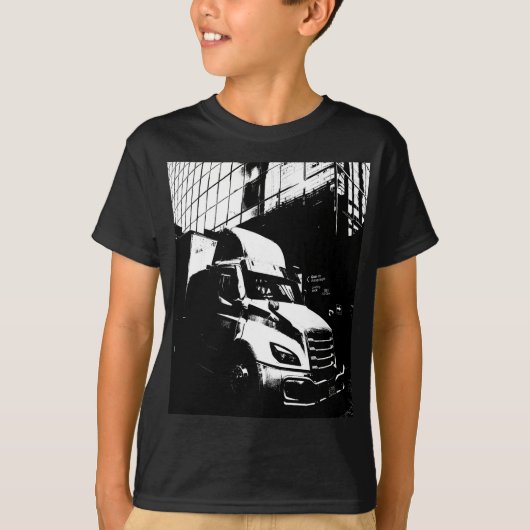 Zwart-wit truck in het stadsleven t-shirt (Voorkant)