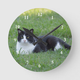  zwart-wit Tuxedo Cat Foto Ronde Klok