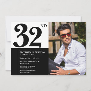 Zwart-wit uitnodigingen foto voor 32ste verjaardag