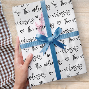 Zwart-wit Uw familienaam Harten Patroon Cadeaupapier