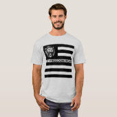 ZWART-WIT VERONTRUSTE PATRIOT VLAG T-SHIRT (Voorkant volledig)