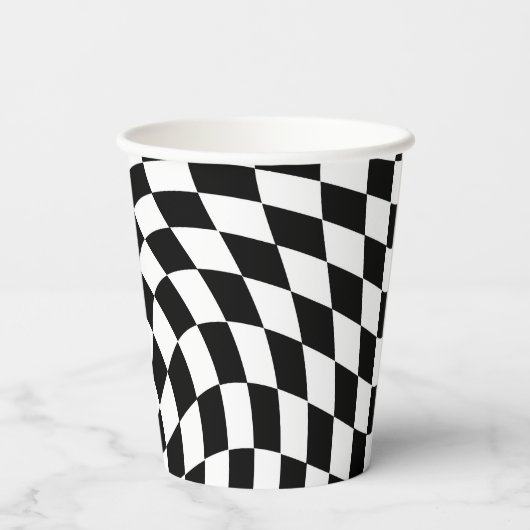 Zwart-wit verwrongen dambord papieren bekers (Achterkant)