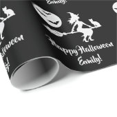 Zwart-wit Vliegend Halloween Heksensilhouet Cadeaupapier (Rol Hoek)