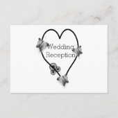 Zwart-Wit Vlinder Hart Bruiloftsreceptie Informatiekaartje (Voorkant)