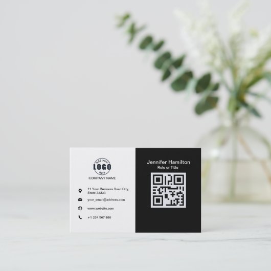 Zwart-wit voegt uw QR-code toe Visitekaartje (Staand voorkant)